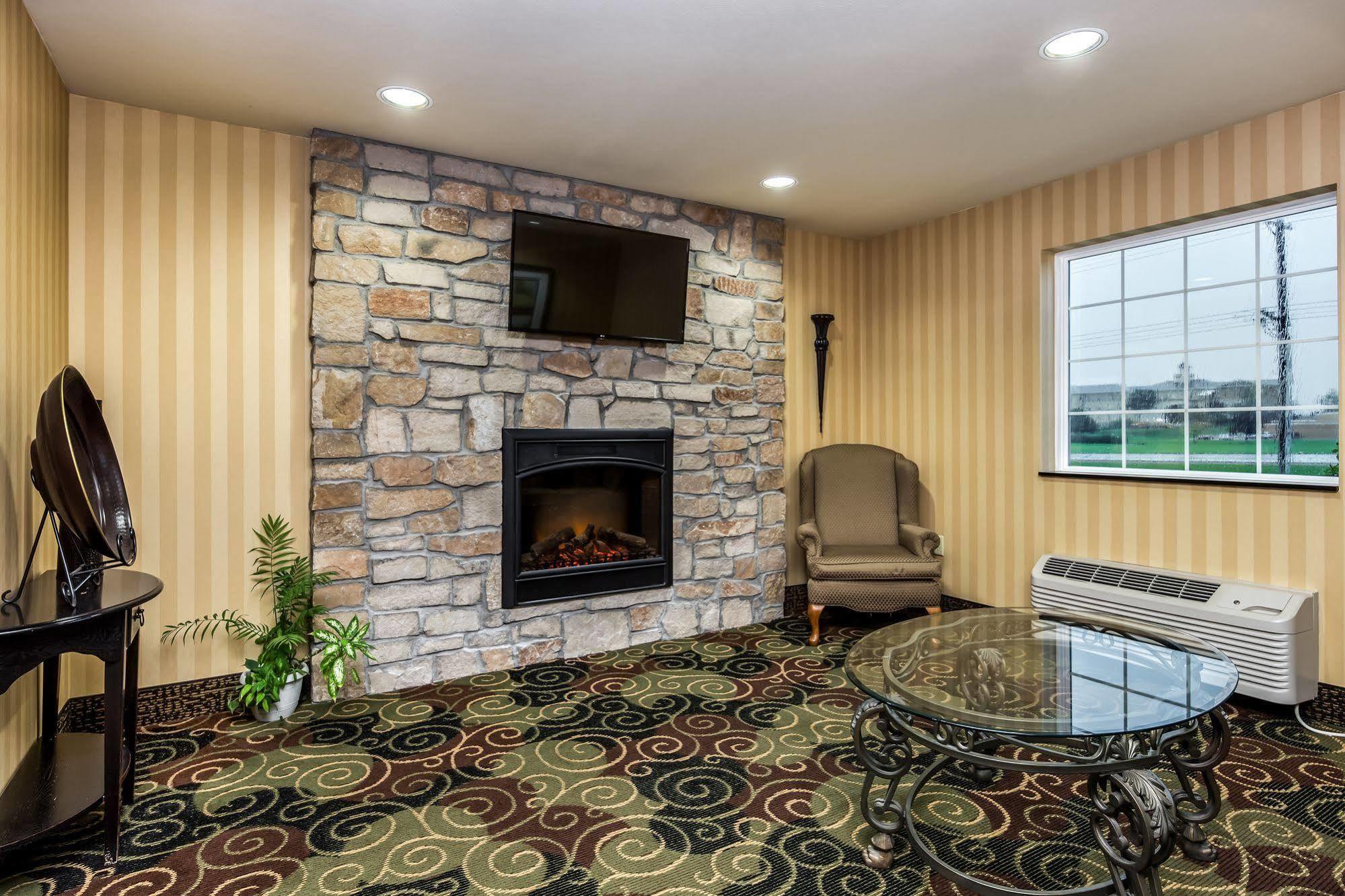 Cobblestone Inn & Suites - Vinton, Ia Exterior photo
